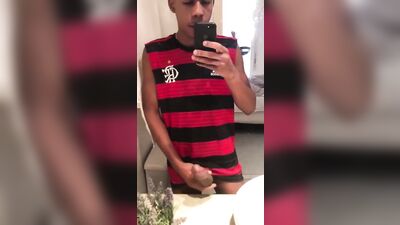 Gay Porn Showdown - Flamenguista Cock Exposé