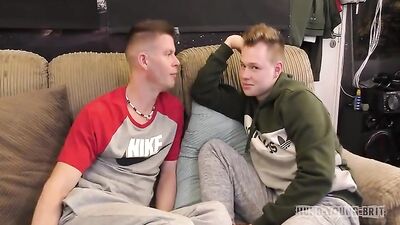 Sleazy teen gets His Pink hole banged: Ultimate Gay Porn Experience!