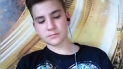 Young German Hunk with A$$et - Amateur Bisexual Play