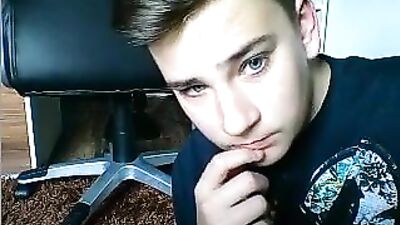 Young German Hunk with A$$et - Amateur Bisexual Play