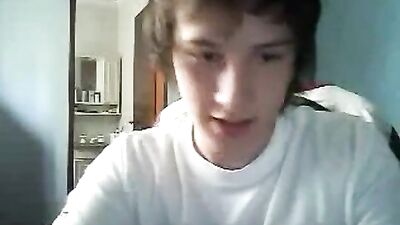 Young Gay Cam Boy Explores His Wild Side in XXX Action!