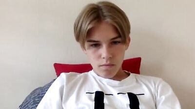 Blond Kevin Cams it up: Sweet Handjobs and Hot Cum Shots!