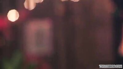 Big Dicked Gay Twinks Cumshot Bukkake - The Ultimate Gay Porn Experience!