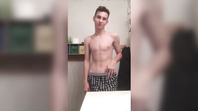 Gay Twink Tease Web-Cam Porn: Straight Boys Voyeur Adventure