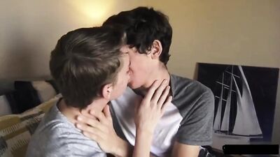 Gay Porn Hot Twink Boys: Action Bareback!