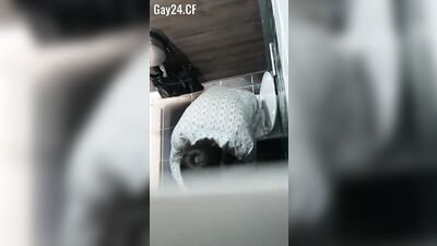 4 young gays sucking in Glory Hole