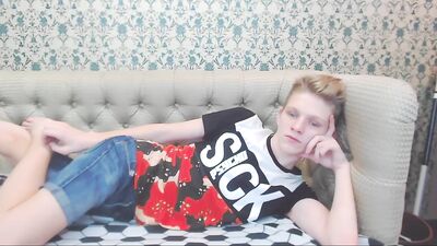 Blonde Heaven: The Ultimate Couch Masturbation Experience!