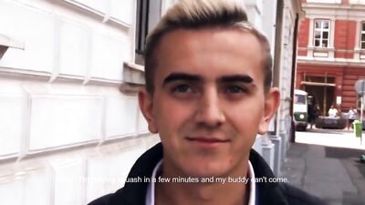 Oral Sex Hook-up: Blond Lovely Kind Boy in Gay Porn!