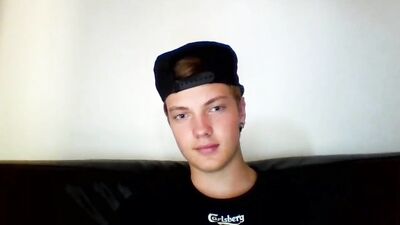 Gay Porn Hung Cocks Straight Handjob Amature OR Straight Hung Claims in Gay Porn Amateur Big Cocks Handjob