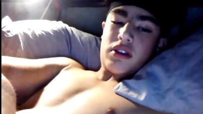 Jakes Handjob Solo Web-Cam Adventure!