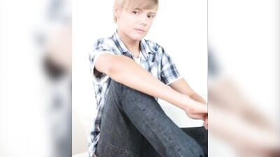 Gay Porn: Dirty Web-Cam Fun with Dakota Prelogue