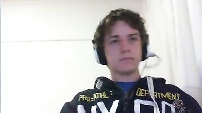 Cum Shots Handjob Solo: Hotwankerboy Returns!