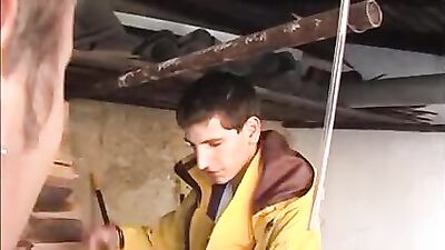 Hoswei: Action Amateur Ass Play