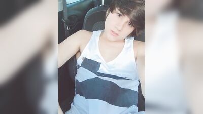 Jacking in the Car: Roadside Cum Shot Fetish!