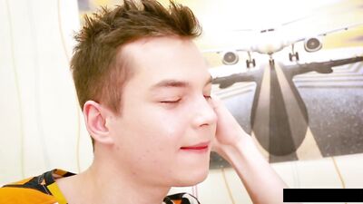 Twinks Unleashed - Raw Bareback Action