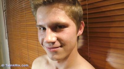 Aaron Muscle Twinks Cum Shots with Blond Boys