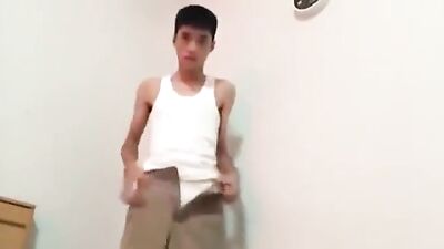 Gay Porn Webcam Poser - The Ultimate Muscle Worship Experience! (34 characters)