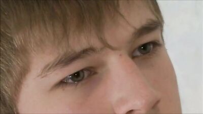 Young Explosion: Blond Amateur Boy Cumshots!