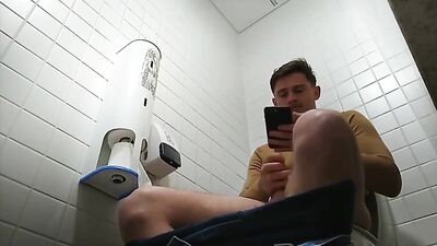 Gay Spy: Exploring New Horizons with Solo Straight Boys