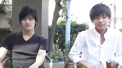Japanese Raito Gets Seduced by Curious Twink in the City