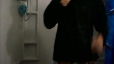 Gay Amateur Cam Show: Exposing Desires and Fantasies