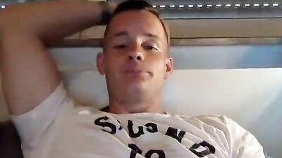 Juicy Muscle Hunk Jerks Off His Big Cock Until He Cums!