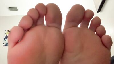 Sexy Latino Toes: The Ultimate Foot Fetish Adventure!