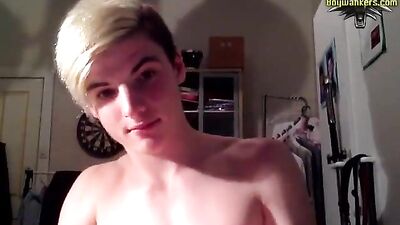 Blonde Web-Cam Amateur: Unleashing the Wild Side!