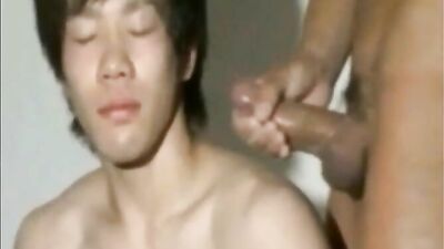 Sexy Cumshots: A Gay Porn Video with an Amateur Flavor!