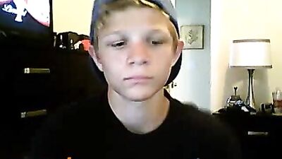 Webcam Hottie: Cum Shots and Handjobs Galore!