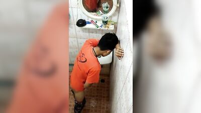 Garçon au Toilette - Young Gay Solo Boy Dreams