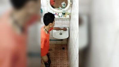 Garçon au Toilette - Young Gay Solo Boy Dreams