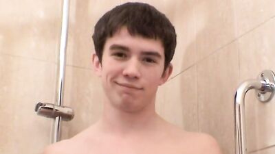 Jizzy Boy : Hardcore Cocksucking & Cumshot Action!