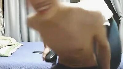 Chinois 18 yo sur bipcam