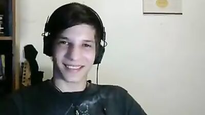 Happy Cam Performer - Amateur Solo Web-Cam Adventures!