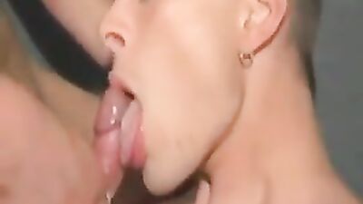 Bareback Action with Big Cocks: Fhfzrzfrzf54354436