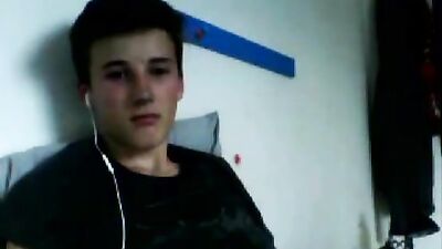 Cute and horny boy online - Web-Cam adventures!