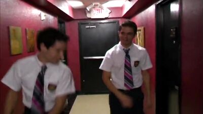 Battle in Bedroom: Rough Sex Encounter