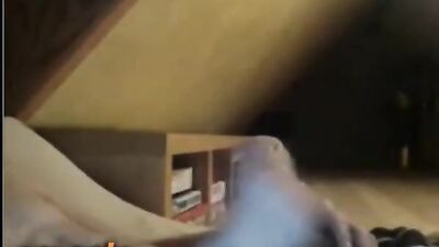 Gay Porn Webcam Cumshot: Sweet White Boys in Bed