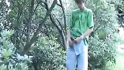 Boys pissing - Pissing and Fun with Cumshot!