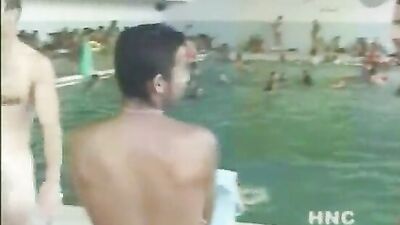 Gay Pool Party: Piscine Edition!