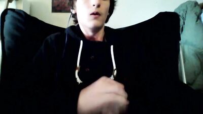 Hardcore Gay Porn - Wanking till it cums!