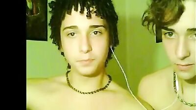 Teen Mignon Boys Webcam Heat - A Gay Porn Video Experience!