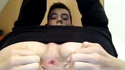 Hardcore Web-Cam Handjob: The Rock Star Experience