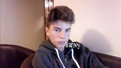 Reds Sweet Return: A Web-Cam Amateurs New Adventure