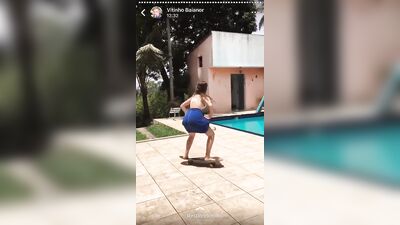 Gangbang in the Pool - Suruba na piscina Fetish Fun!