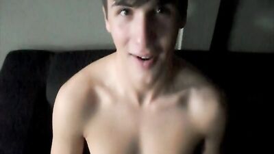 Sticky Oral - Hardcore Bareback Action with Amateurs