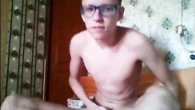 Jerking off for the cam: Hot & Nerdy Twinks Gay Porn Adventure!