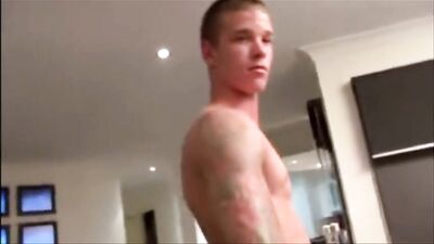 Amateur Big Cocks Cum Shots: Ryans Steamy Gay Porn Adventure