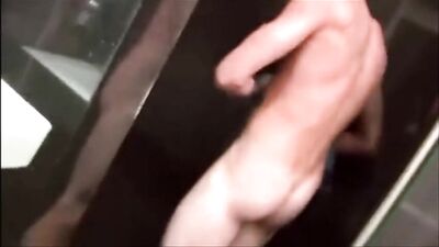 Amateur Big Cocks Cum Shots: Ryans Steamy Gay Porn Adventure